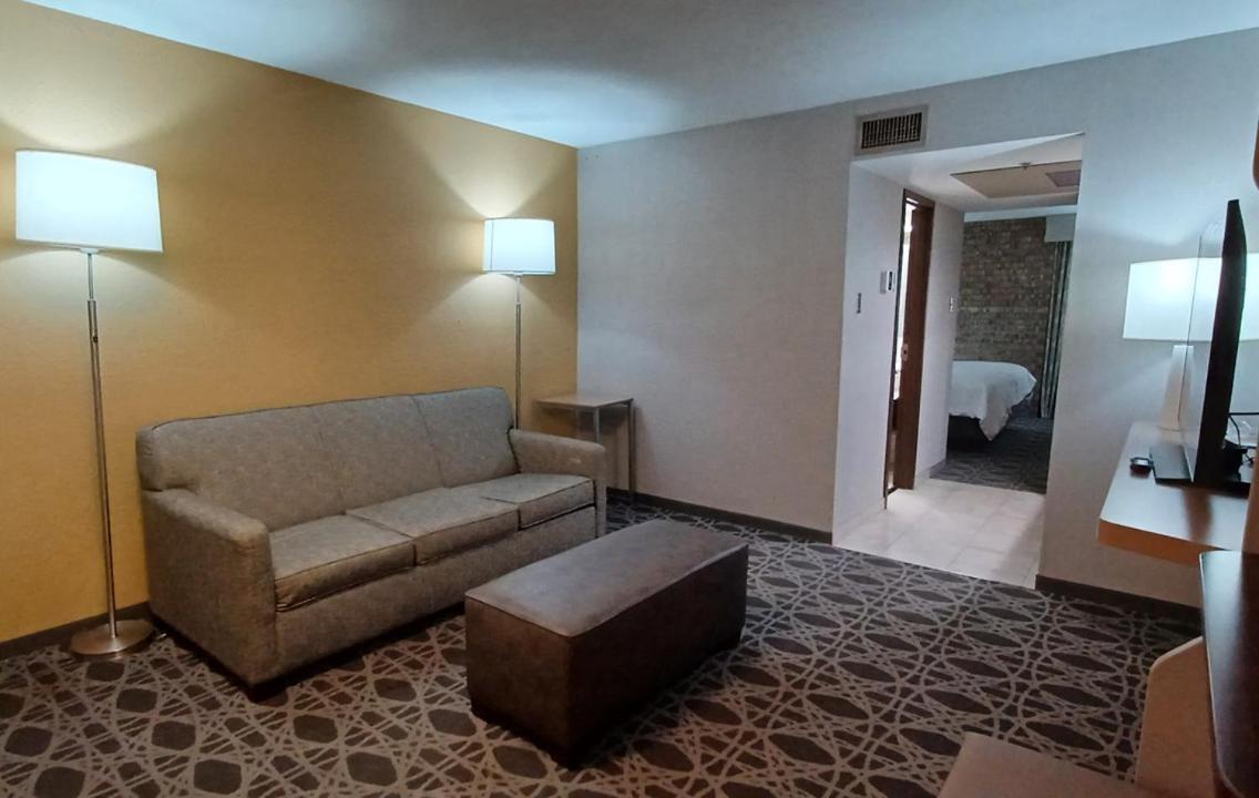 Holiday Inn - Mcallen - Medical Center Area, An Ihg Hotel ภายนอก รูปภาพ